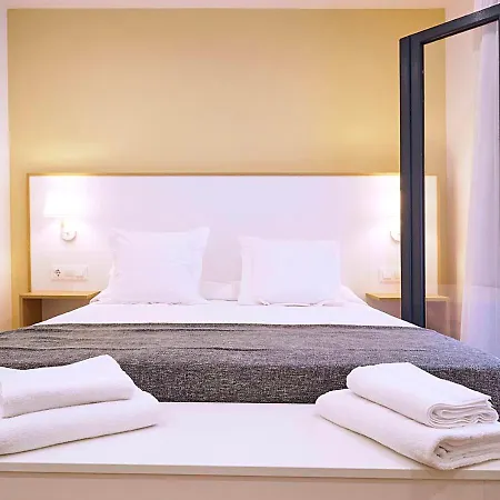 Precioso Duplex Con Patio Junto A La Catedral Cádiz