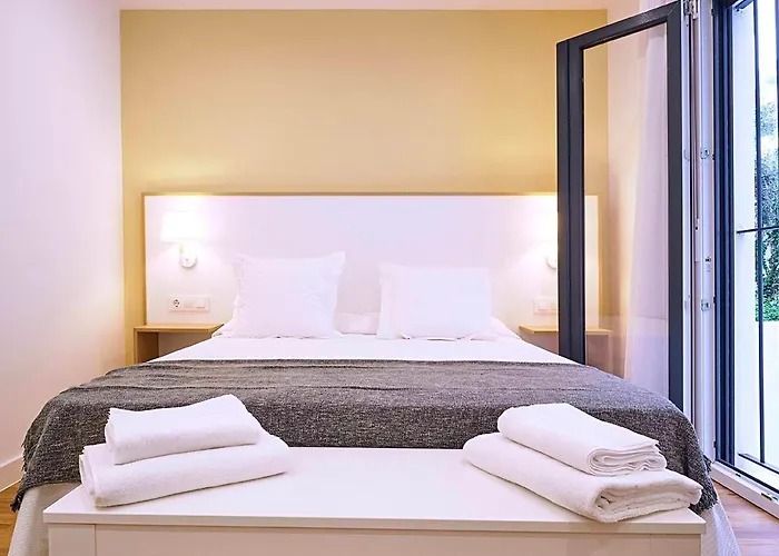 Precioso Duplex Con Patio Junto A La Catedral Cadix